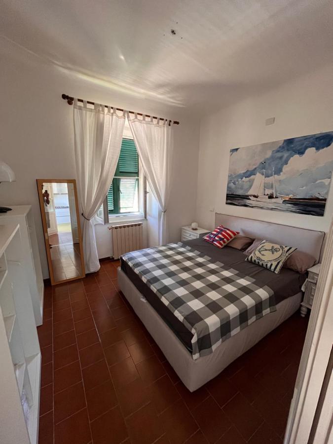 Casa Le Grazie Apartment Ле Грацие Екстериор снимка
