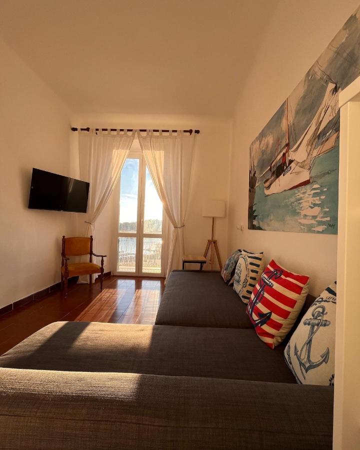 Casa Le Grazie Apartment Ле Грацие Екстериор снимка