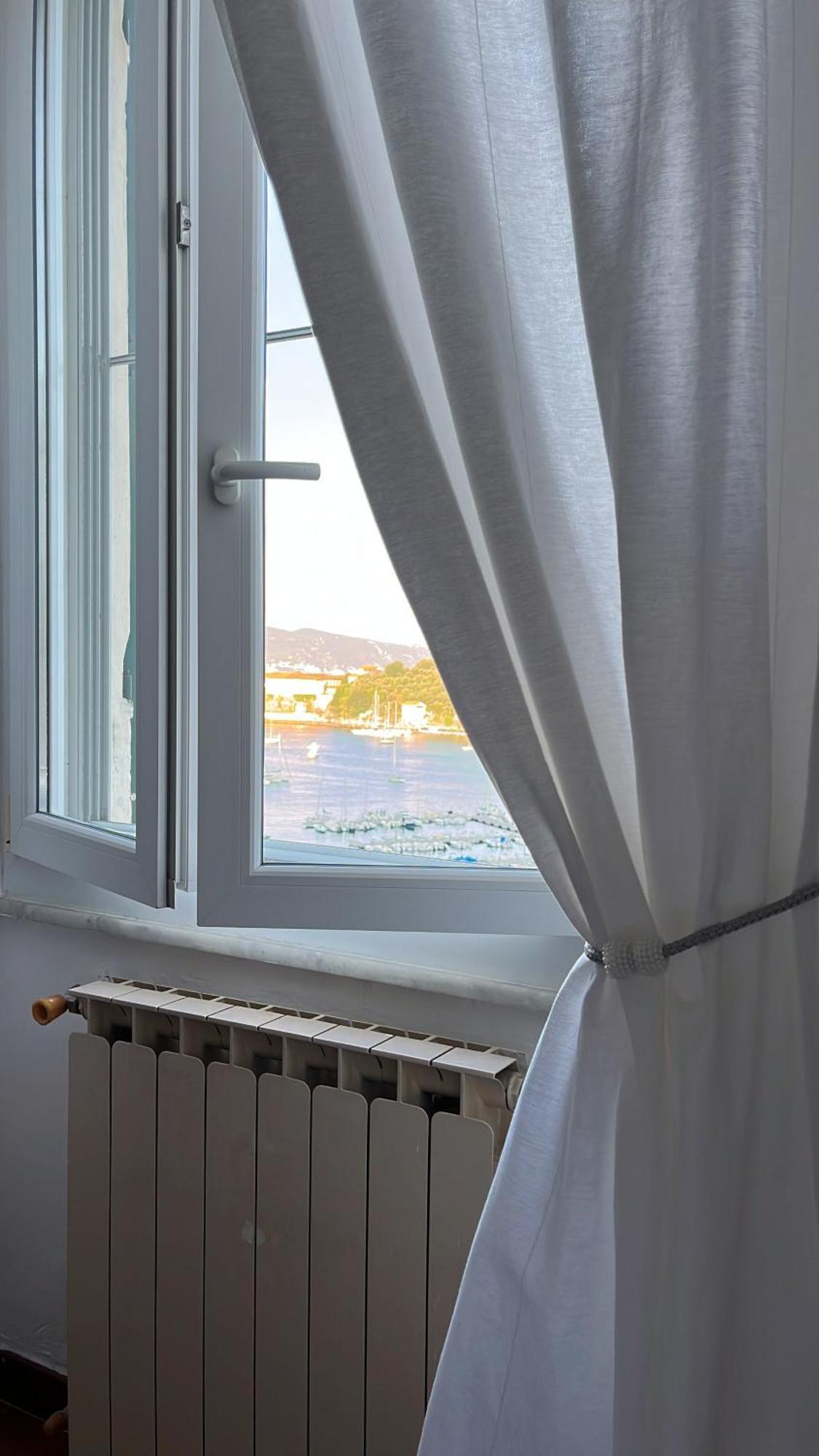 Casa Le Grazie Apartment Ле Грацие Екстериор снимка